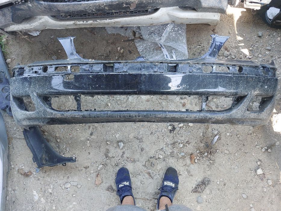 Предна броня бмв bmw e90 e91                .