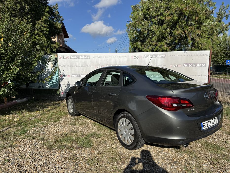 OPEL ASTRA sedan 2019 1,4 benzina turbo RATE FiXE AVANS 0%