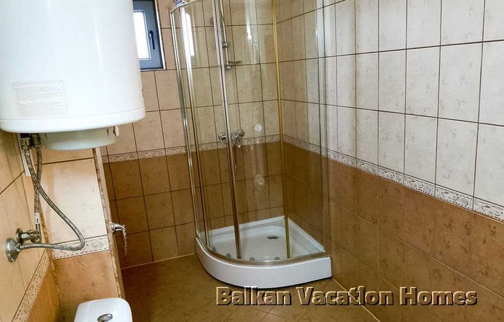 Стилно обзаведен тристаен апартамент с гледка към морето - Бяла