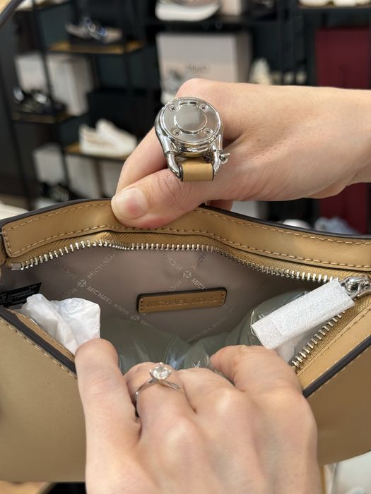 Дамска чанта Michael Kors  LYRA