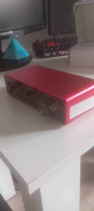 Third-Generation 2 in, 2 out USB interface