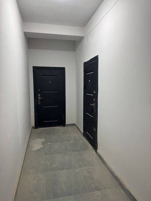 Srochne sotiladi Yunusobod 8 kv 2 xona