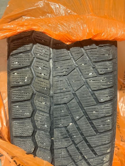 Продам  зимние шины