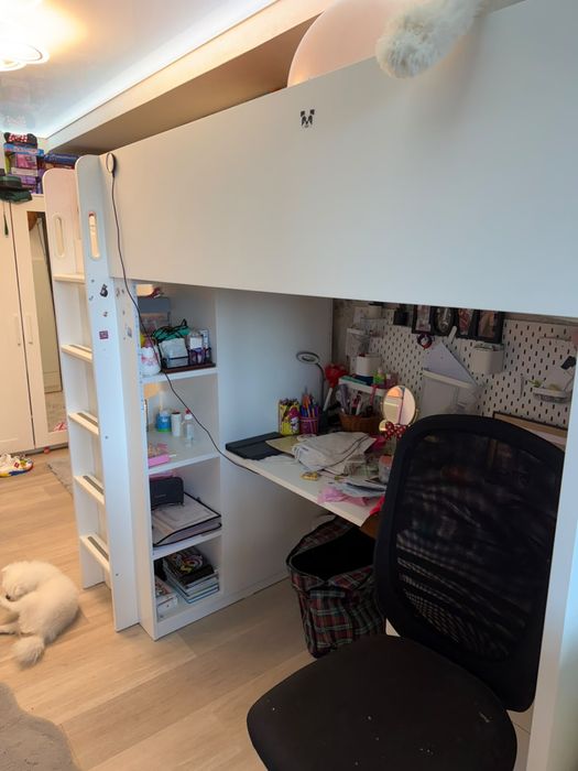 Ansamblu Pat Suprapus IKEA SMÅSTAD cu Birou, Dulap, Saltea și Scaun de Birou