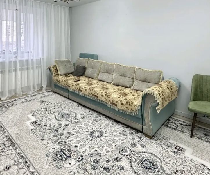 Продается диван в хорошем состоянии