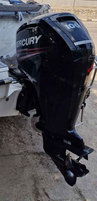 VALABIL PANA PE 28 DECEMBRIE! Motor barca Mercury Fourstroke 100 hp