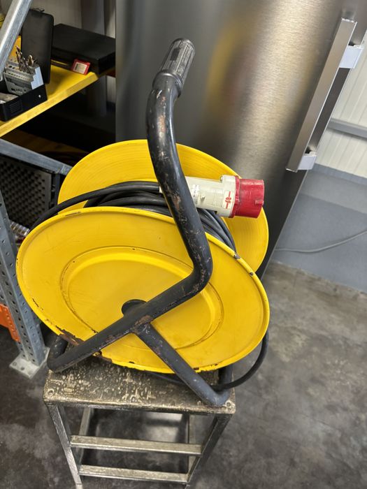 Rola curent cablu 380 v