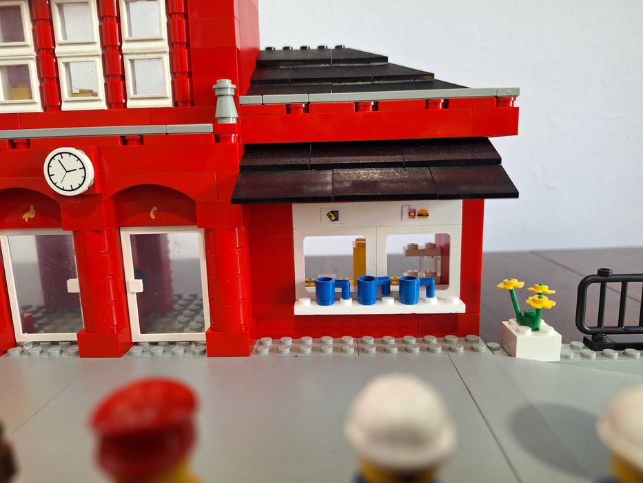 Lego 2150: Train Station