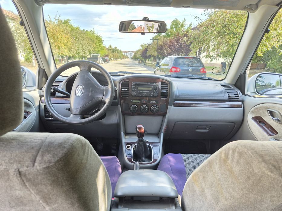 Suzuki Grand Vitara XL-7 2.0HDI-4x4 cu reductor-foarte dotat