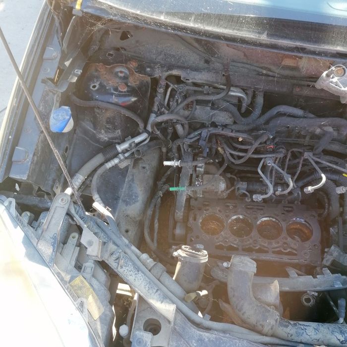 Dezmembrari  Ford C-MAX 1  2003  > 2010 1.6 TDCi Motorina