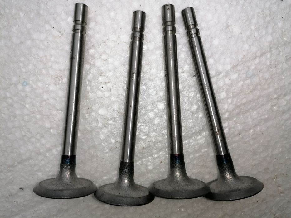 Клапани за полски фият 125