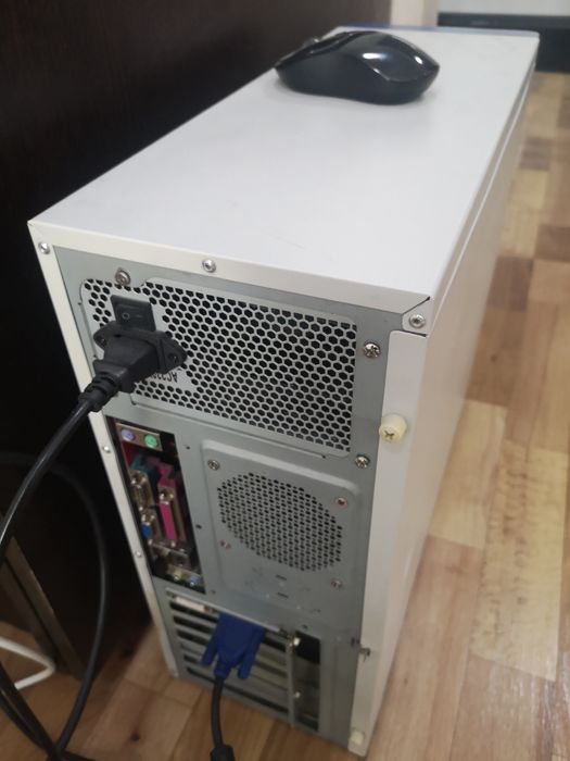 Продам Работника для офиса! PC +Bluetooth адаптер! Торг