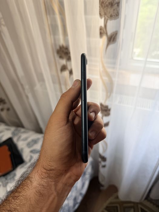 iPhone SE 3 Blue Piese impecabil