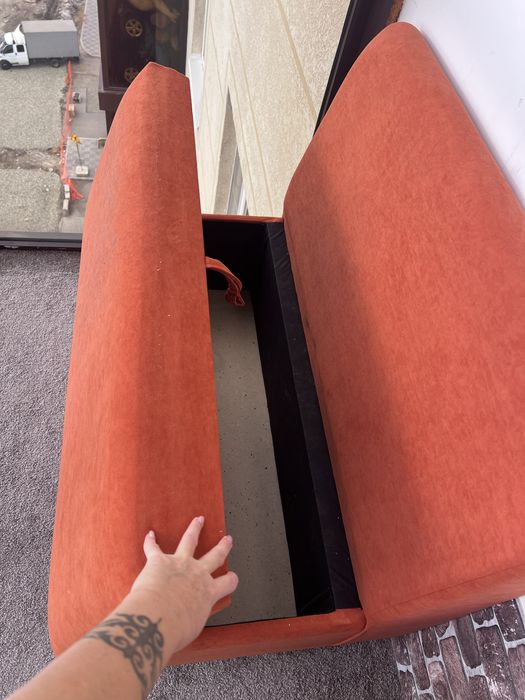 Продам диванчик и пуфик