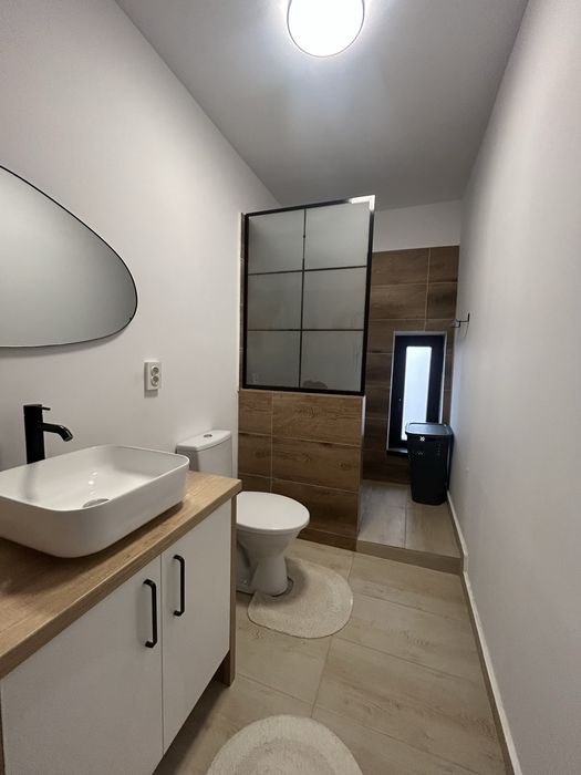 Proprietar inchiriez apartament zona rezidentiala  Viforata