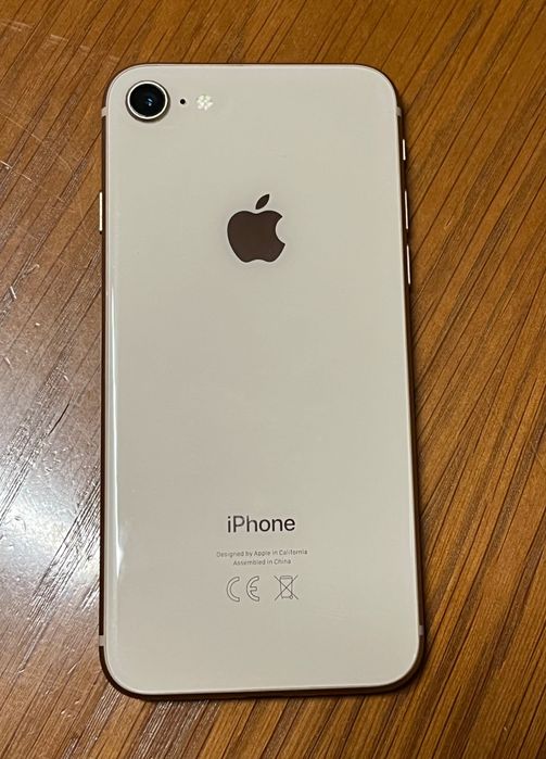 iPhone 8 без забележки