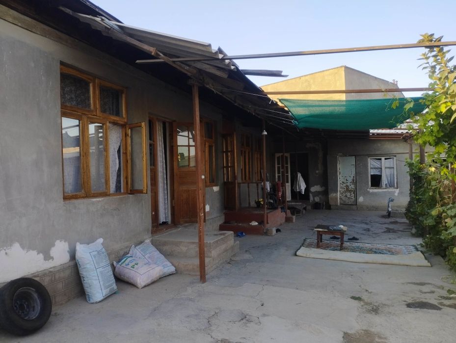 Uy sotiladi yer hisobida