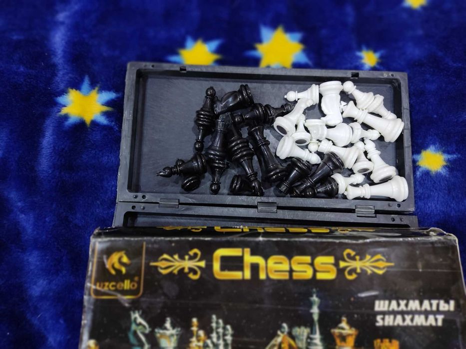 Продаются магнитные шахматы