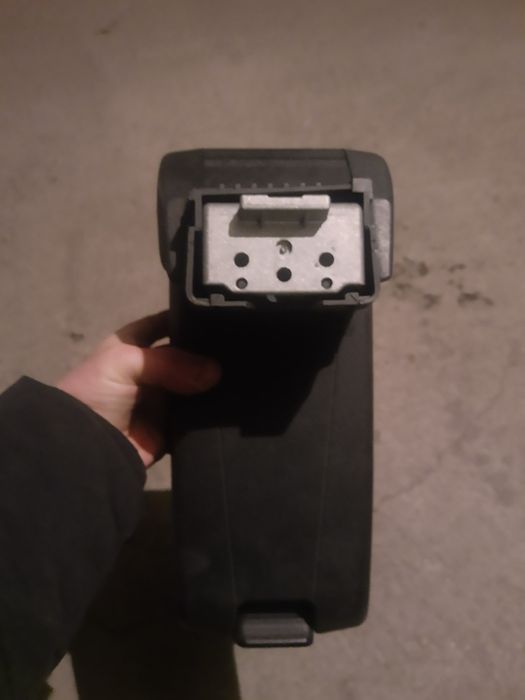 Налакътник за Алфа