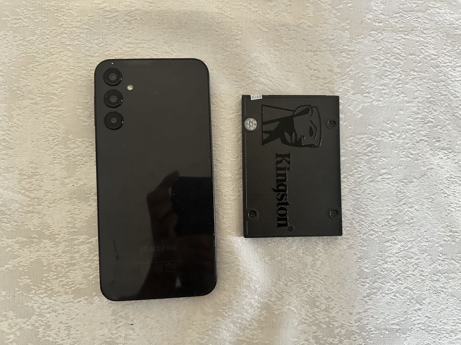 Самсунг а 24/128гб