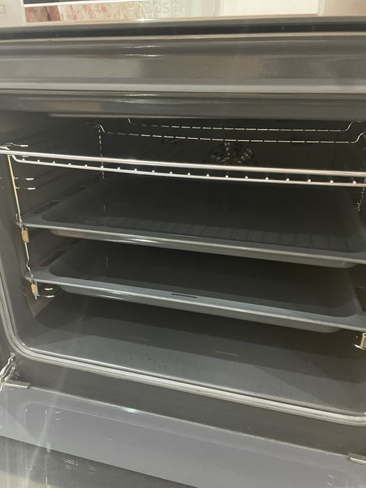 Духовой Шкаф Bosch HBJ558YS0Q
