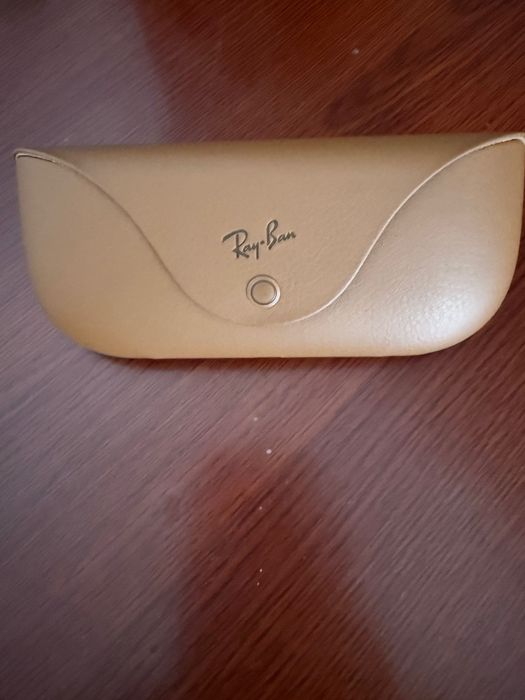 Ray ban meta кейс