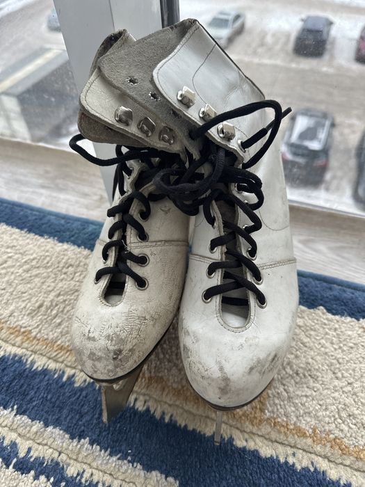 Коньки фигурные. Б/У