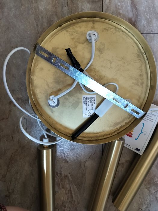 Lustra pentru casa scarii