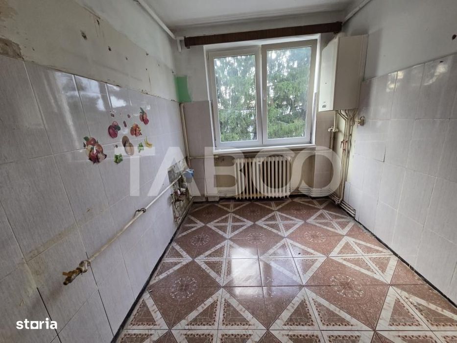 Apartament 2 camere semidecomandat zona V.Alecsandri se accepta schimb