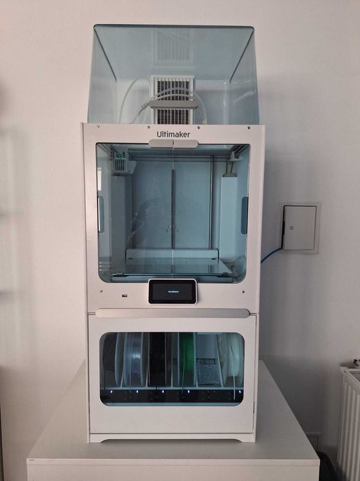 UltiMaker S5 Pro Bundle - imprimantă 3D profesională / industrială