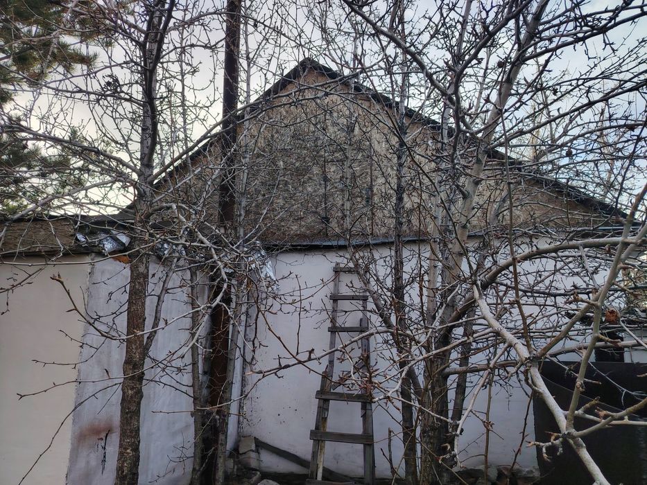 Продам на разбор дома