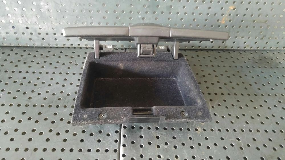 Sertar depozitare hyundai santa fe 2 cm 847452b000
