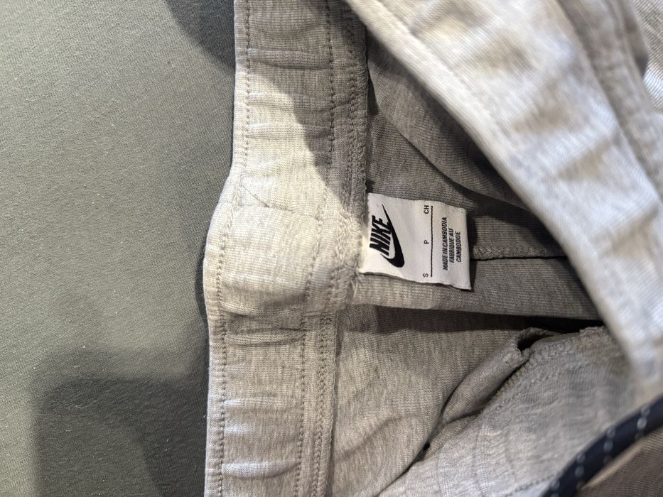 Prizrak, lacoste, nike tech
