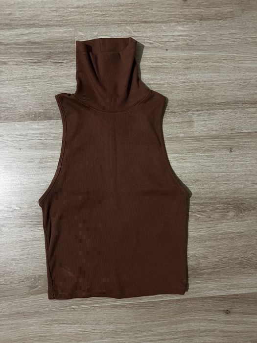 Top cu guler Zara
