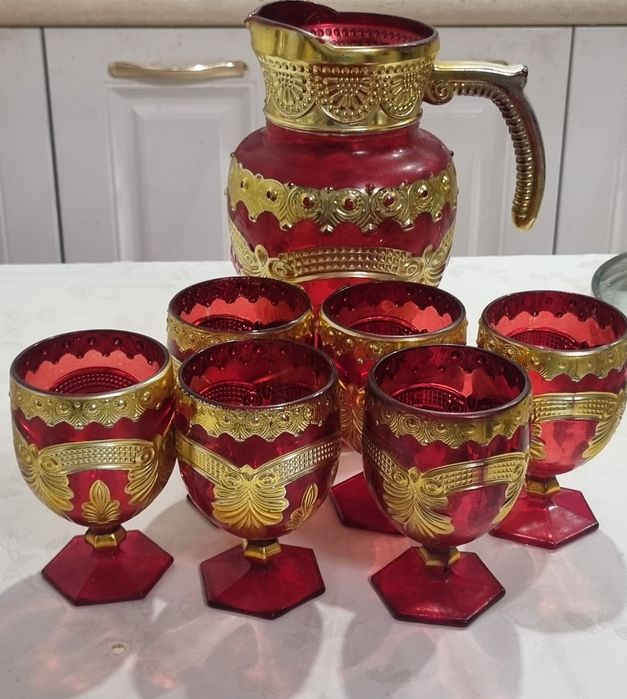 Продам посуду в отличном состоянии