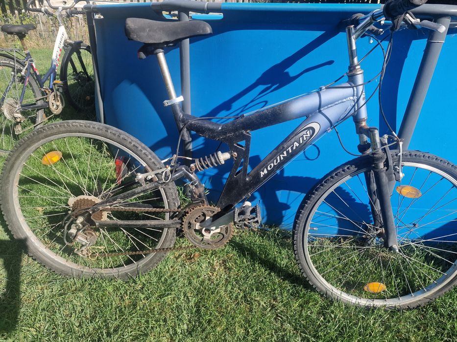 Vand o bicicleta mountainbike