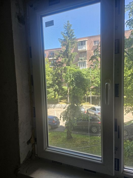Apartament de vanzare, 3 camera,etajul  1