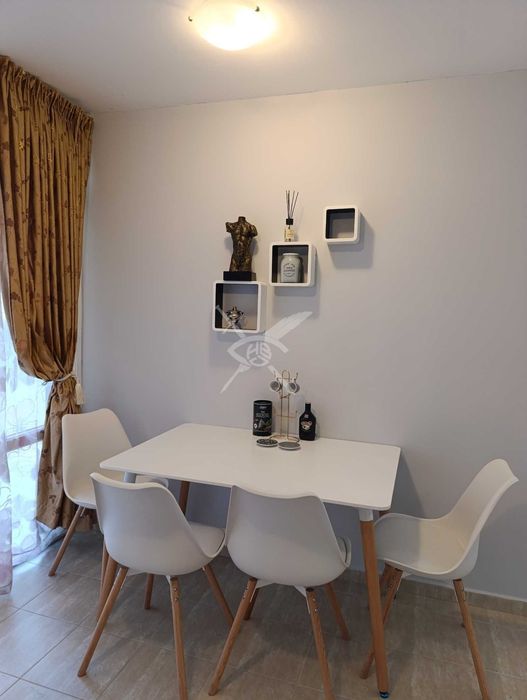 Продава се Двустаен апартамент в к.к. Слънчев бряг - 53 кв.м за 1067 €/кв.м - Снимка #1