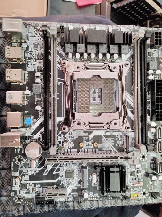 Материнская плата lga 2011-3 Mougol