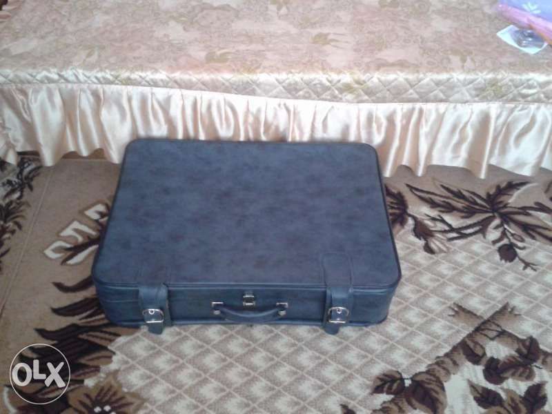 Кожен куфар ррттт