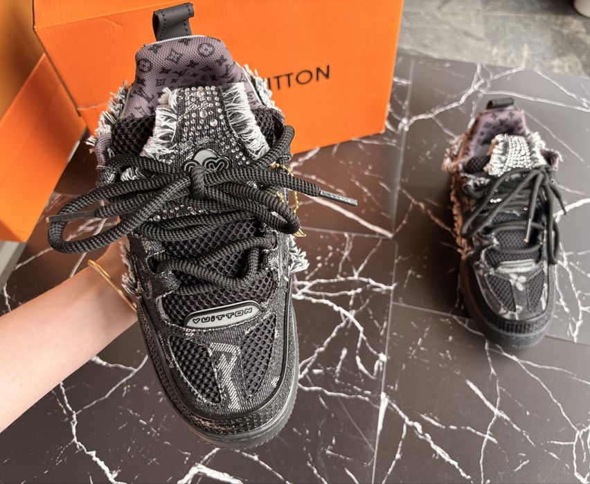 Louis Vuitton LV Skate Sneaker black denim & crystals – mărimea 37