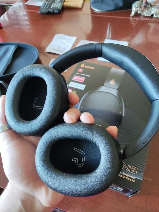 Продам наушники EDIFIER WH950NB