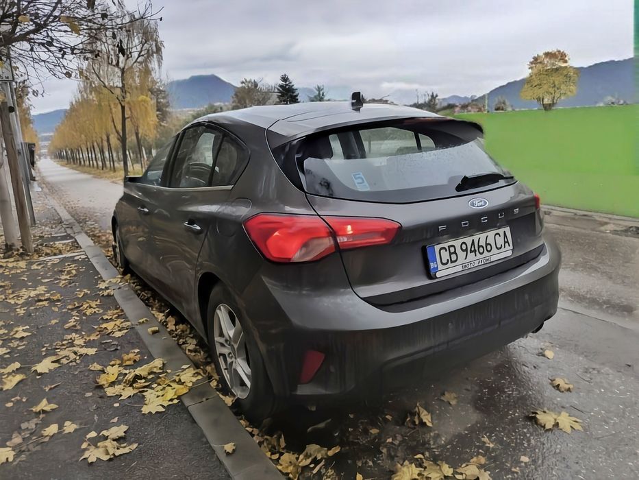 FORD FOCUS  Ecoboost: едва 20 хил. км, в гаранция! Спешно!