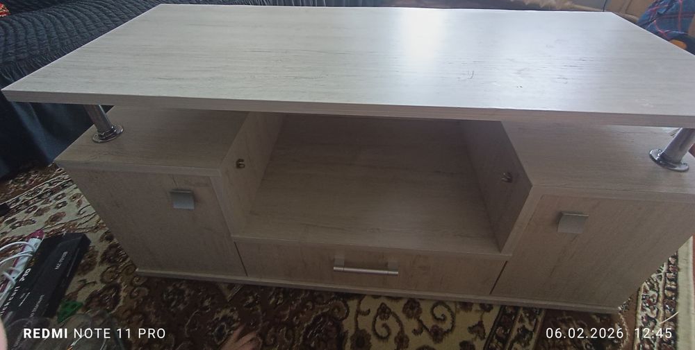 Тумбочка  под телевизор