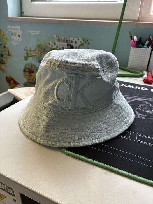 Шапка идиотка Calvin Klain