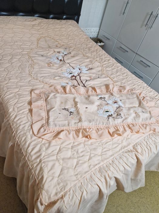 Покрывало на кровать