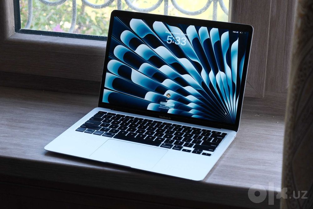 MacBook Air 13″ 2020 / Core i3 / 8 ГБ / Retina / Коробка - СРОЧНО!!!