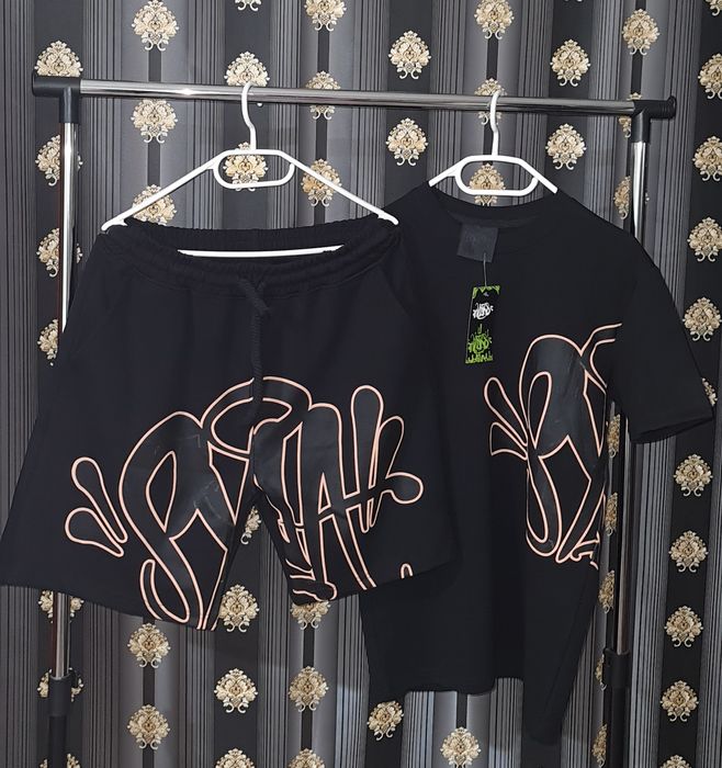 Compleu Syna world  Central cee