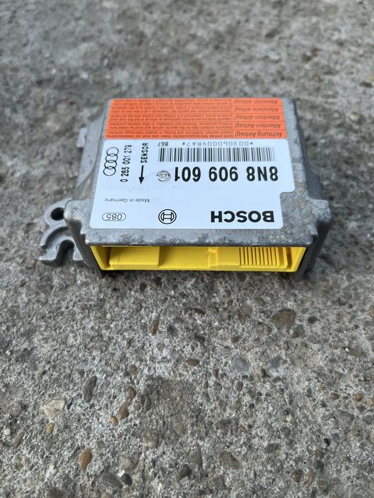 Calculator Airbag Audi TT 8N 1998-2006 | Cod 8N8909601 | BOSCH 0285001279 | Senzor SRS Modul Airbaguri Plansa Bord TTS RS