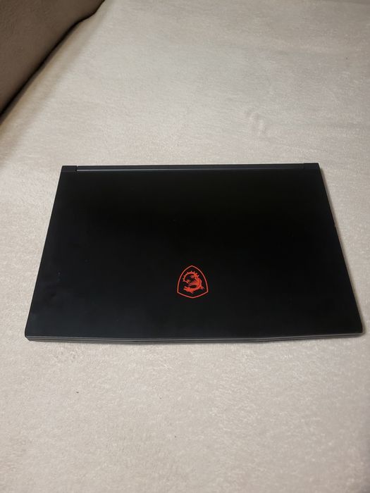 MSI геймърски лаптоп